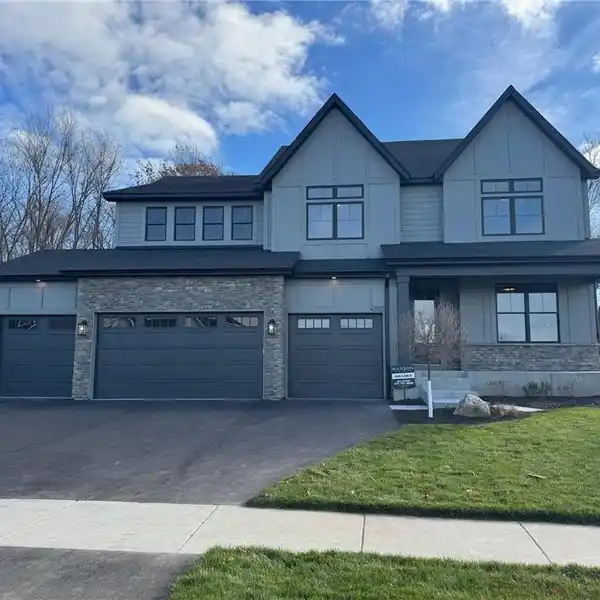 CONTEMPORARY LUXURY WITH SPORT-INSPIRED LIVING