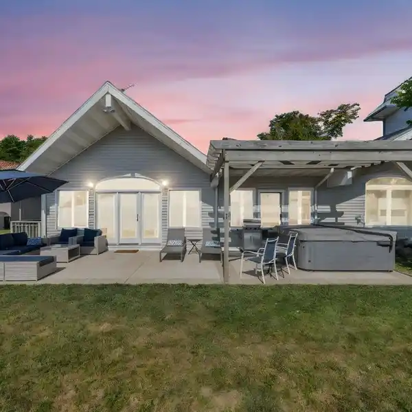 UPDATED ISLAND HOME OVERLOOKING LAKE ERIE