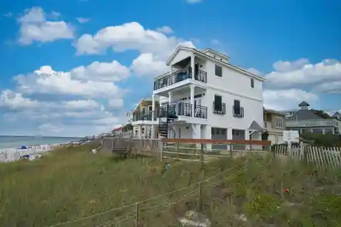 Beautiful Gulf-Front Beach Home