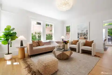 Freshly Updated Unit in an 1897 Queen Anne Building