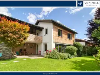 Comprehensively Renovated Home with Dream Garden