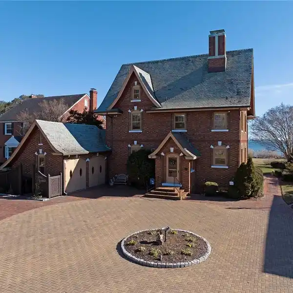 HISTORIC GEM ON THE CHESAPEAKE BAY