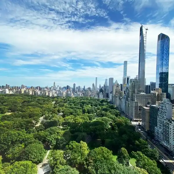 HIGH-FLOOR PARK-VIEW RENTAL