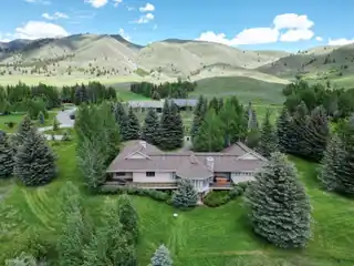 Thoughtfully Designed Mountain Home in Prestigious Stonegate