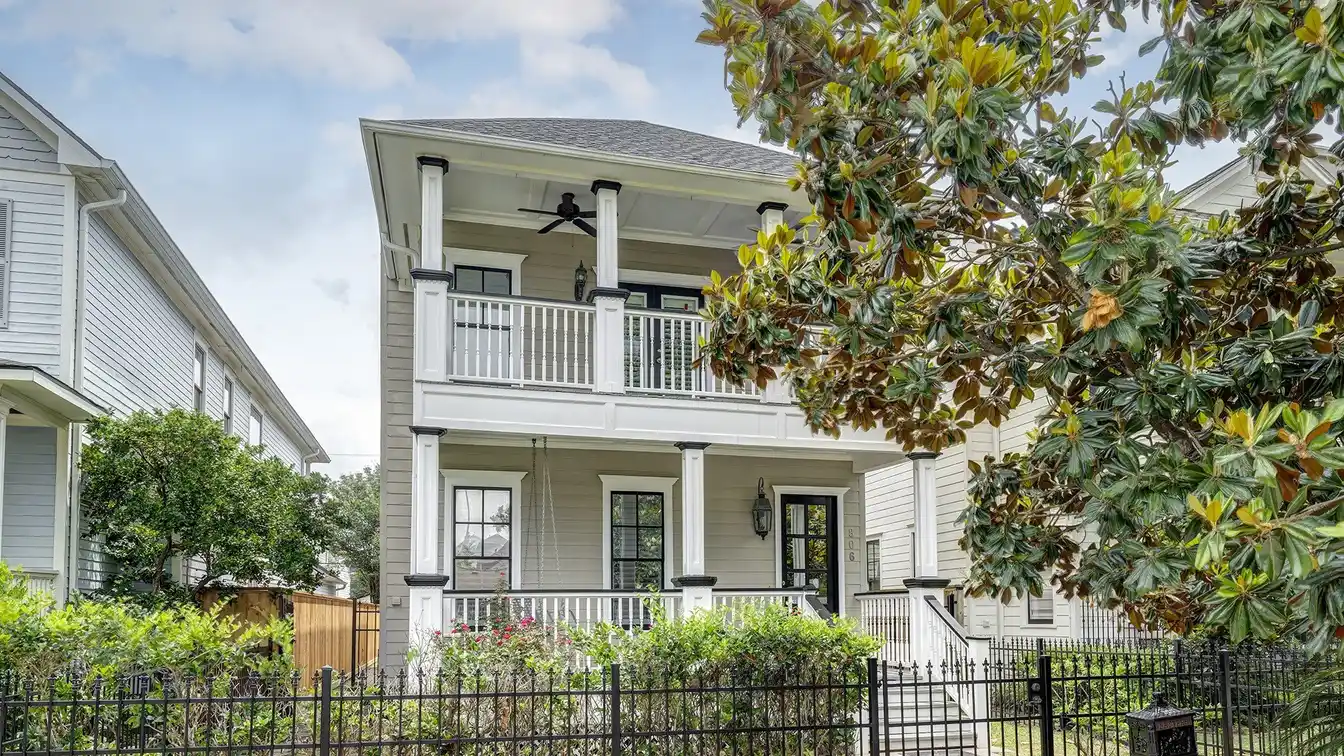 Charming Home in the Heights