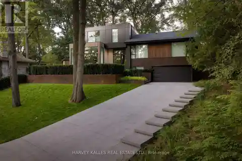 Rare Modern Home in Edenbridge-Humber Valley