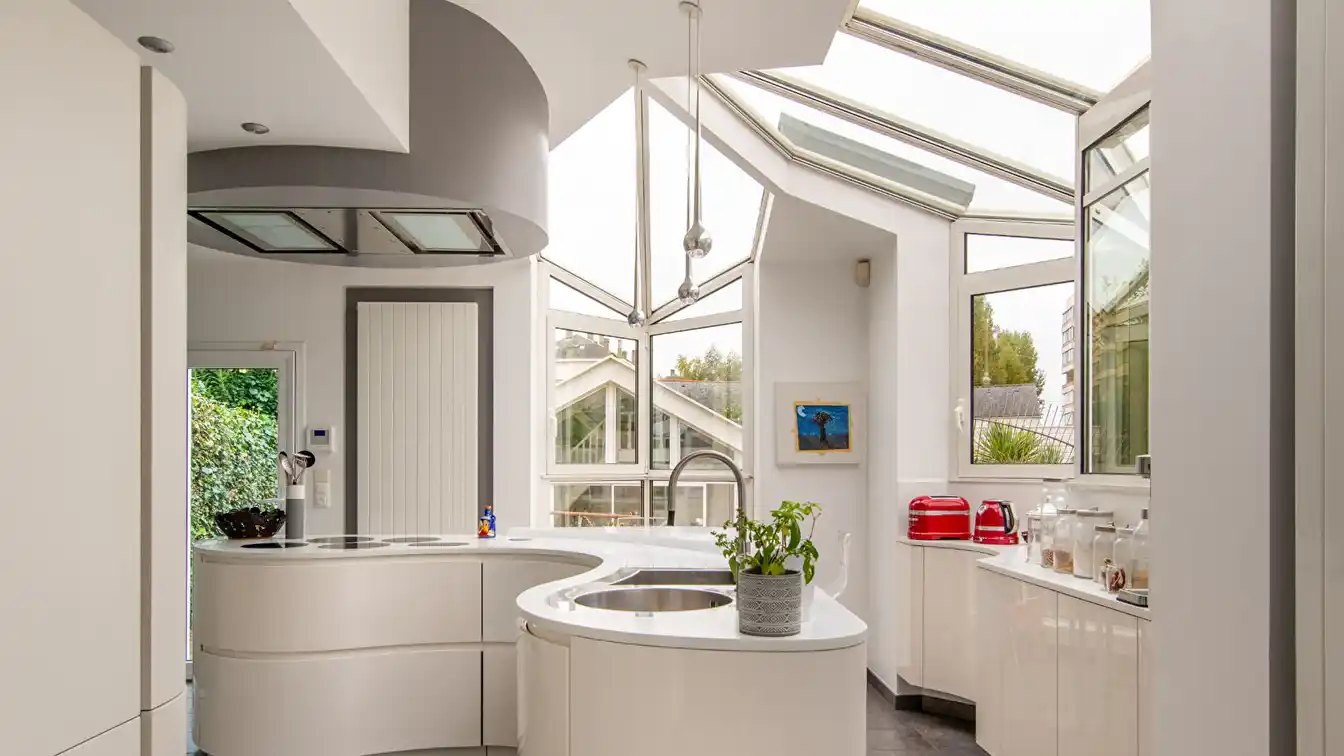 Authentic Architecture with a Contemporary Interior
