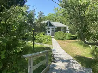 Charming Three Bedroom Cottage for Rent