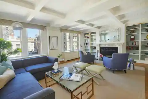 Timeless Carnegie Hill Classic 8-Plus