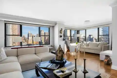 Sunny and Spacious One Bedroom with Great Views