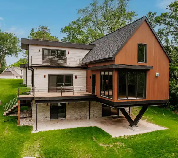 MASTERFUL RESIDENCE AT OKAUCHEE LAKE