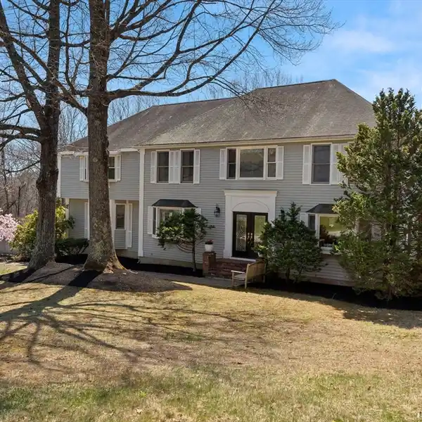 SUN-SPLASHED COLONIAL IN BEAR HILL