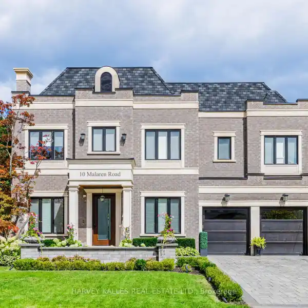 OPEN CONCEPT LIVING WITH CUSTOM BUILT-IN SHELVING