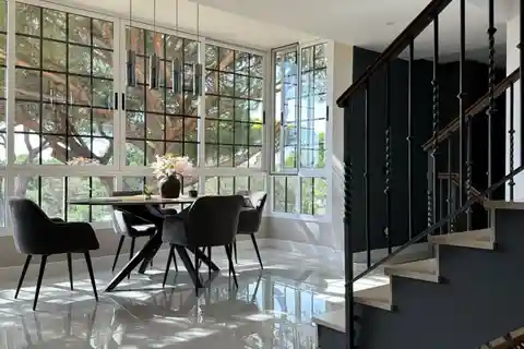 Exquisite Townhouse with Panoramic Golf Views