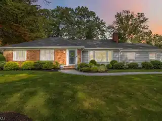 Immaculate Mid-Century Modern Ranch in Convent Station