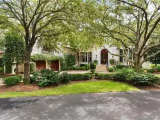 Luxurious Ocean Forest Living