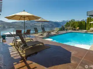 First-Rate Summer House