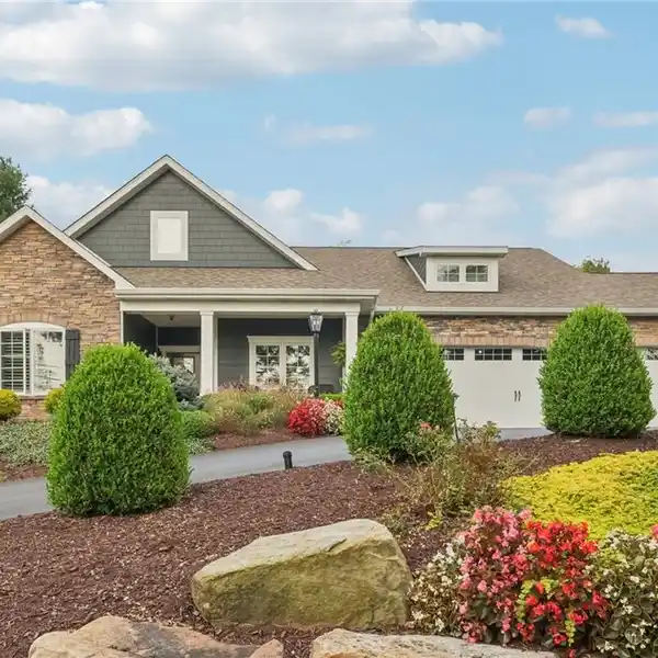 OUTSTANDING RANCH HOME