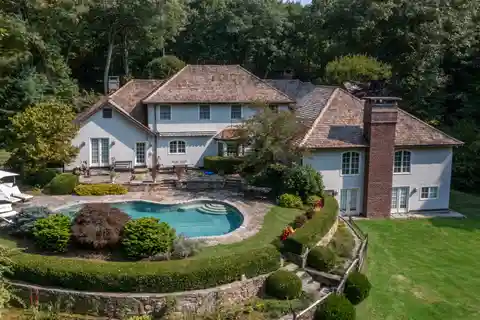 Complete Privacy in Northern Roxbury