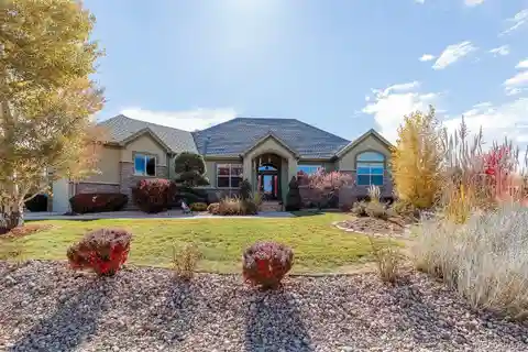 Modern Comfort Meets Timeless Design in Niwot