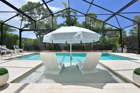 Beautifully Updated Residence in the Jupiter Country Club