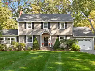 Picture-Perfect Colonial with Vaulted Family Room