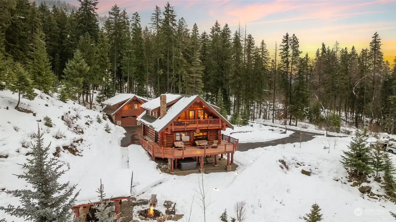 Meticulously Maintained Log Home on Three Acres Above Lake Cle Elum