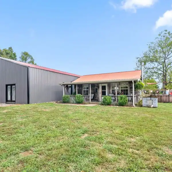 CABIN HILL FARM