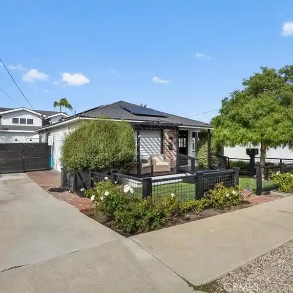 CLASSIC CHARM WITH MODERN DESIGN