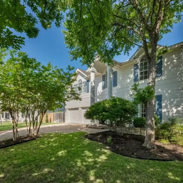 BEAUTIFULLY MAINTAINED HOME WITH SMART LAYOUT