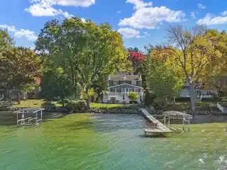 Lakefront Elegance with Designer Outdoor Livin