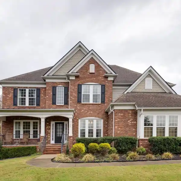 BEAUTIFUL HOME IN WHETSTONE