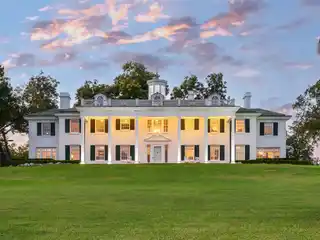 Dallas Landmark Overlooking White Rock Lake
