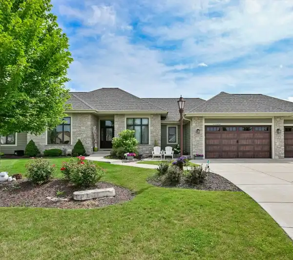 LUXURY LIVING IN THIS BEAUTIFULLY APPOINTED EXPOSED RANCH