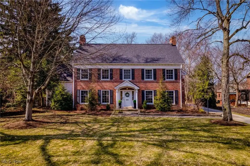 Magnificent Brick Georgian on a Beautiful Lot