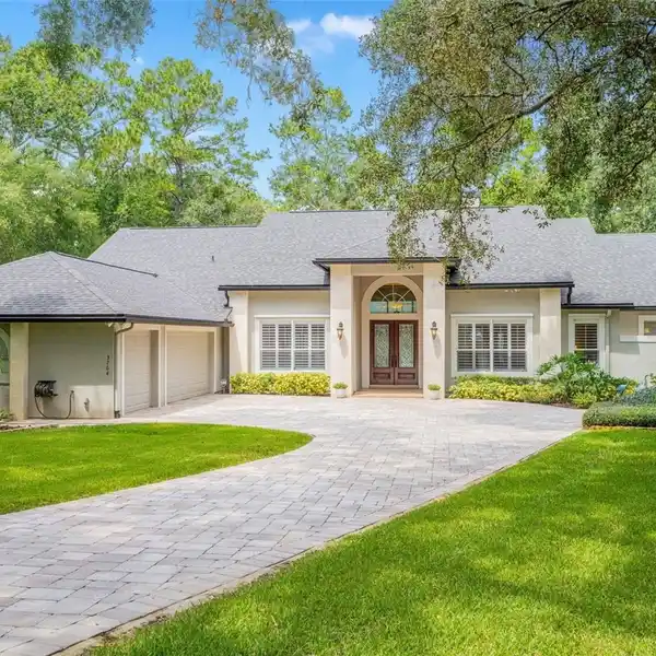 A GEM IN SOUGHT-AFTER SWEETWATER SPRINGS
