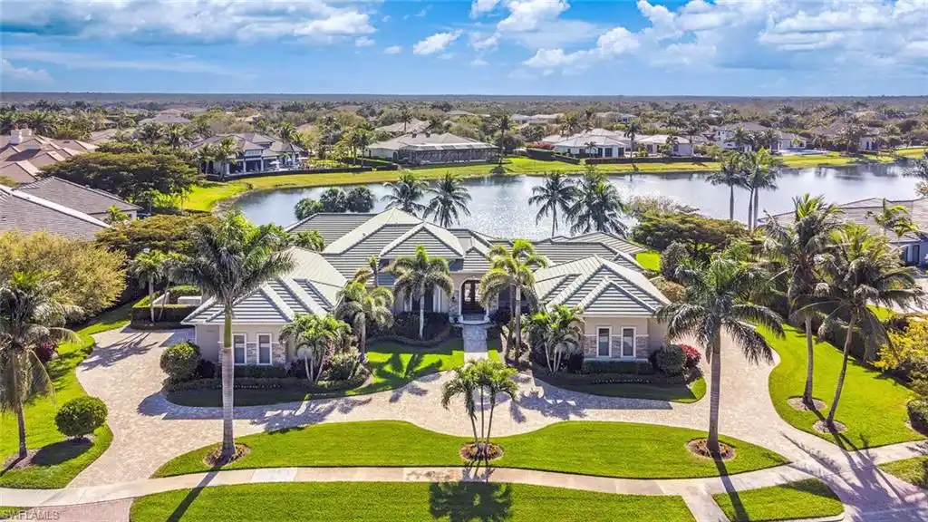 Unmatched Living in Prestigious Quail West