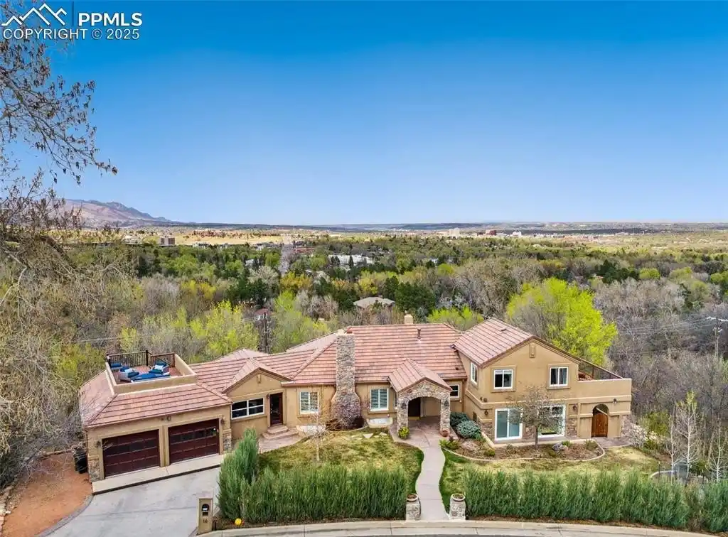Beautifully Renovated Home in Old Broadmoor