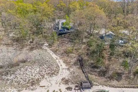 Lakefront Retreat with Private Beach Access