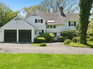 Rare Gem in Prestigious Back Lawrence