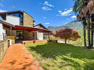 Lovely Lake View Property