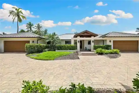 Beautifully Appointed Residence in Sought-After Port Royal