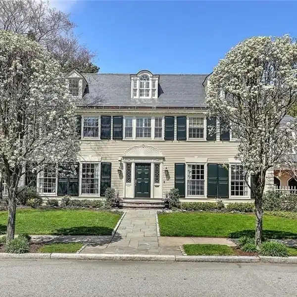 EXQUISITE COLONIAL REVIVAL RESIDENCE