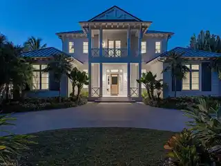 Unique and Luxurious Estate-Like Property