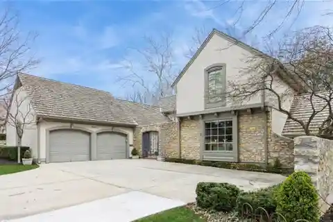 Custom-built Corinth Downs Villa
