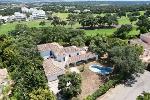 Spectacular Villa Offering Generous Space and Impressive Views