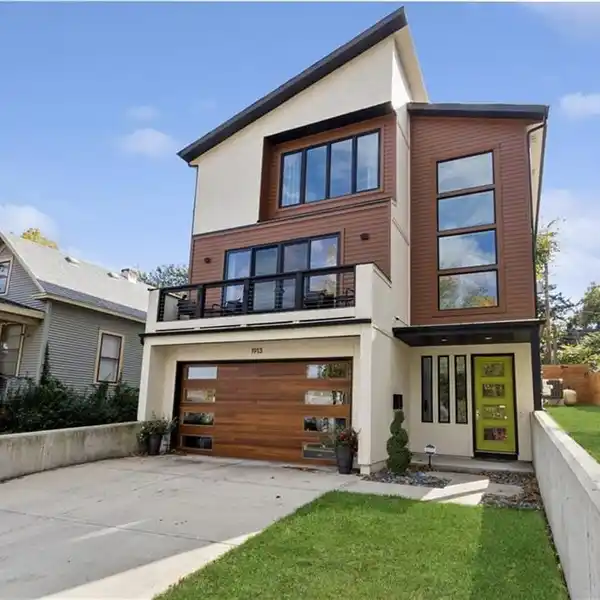 SLEEK MODERN DESIGN WITH LUXE INDOOR-OUTDOOR LIVING