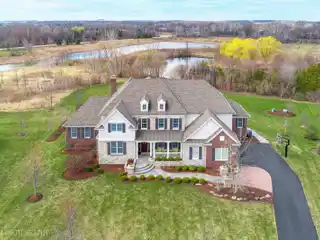 Picture-perfect Residence