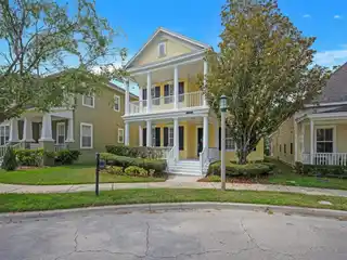 A Gem in Peaceful Artisan Park