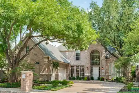 Beautifully Maintained Residence in the Downs of Hillcrest